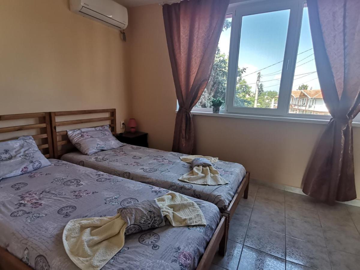 Guest House 51 Kranevo Bagian luar foto