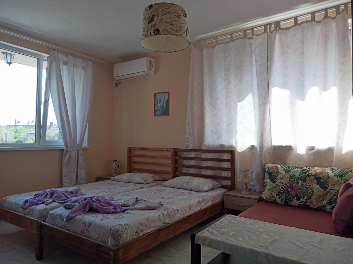 Guest House 51 Kranevo Bagian luar foto
